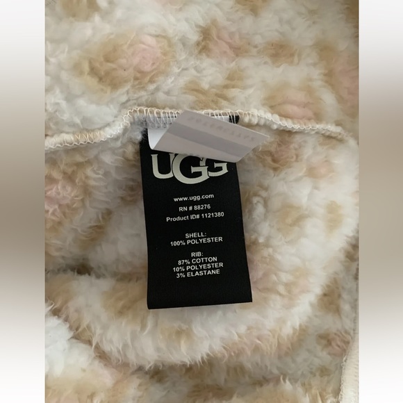 UGG Lora Sherpa Hoodie. Size M. MSRP $98 - Picture 16 of 16